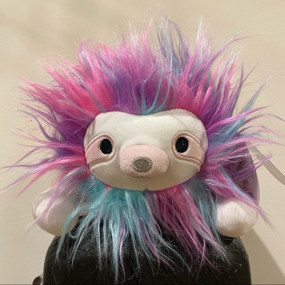 Squishmallows Other - Squishmallows Rayen the Sloth 7” Hug Mees